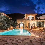 Vasilikos -green Poros Village *