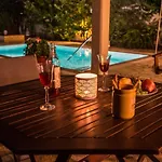 Villa Vasilikos -green Poros Village Mikros Gialos