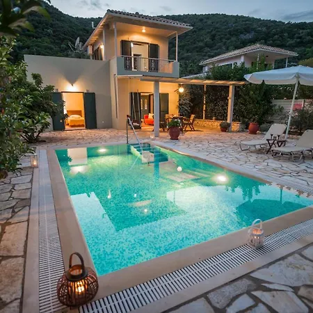 Villa Vasilikos -green Poros Village Mikros Gialos