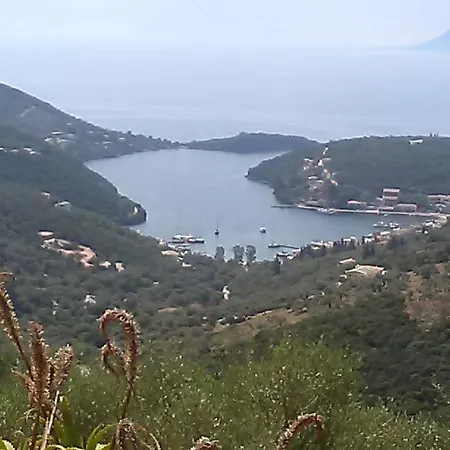 Willa Vasilikos -green Poros Village