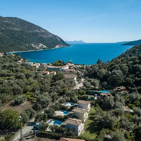 Willa Vasilikos -green Poros Village