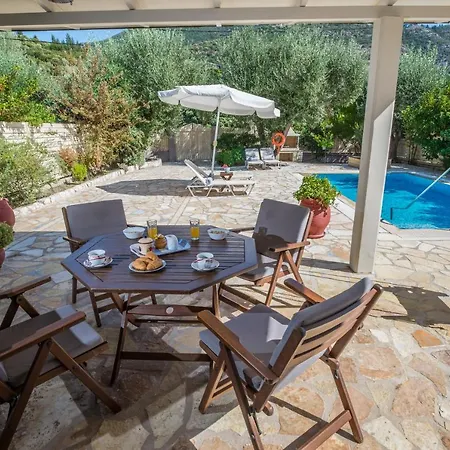 Vasilikos -green Poros Village