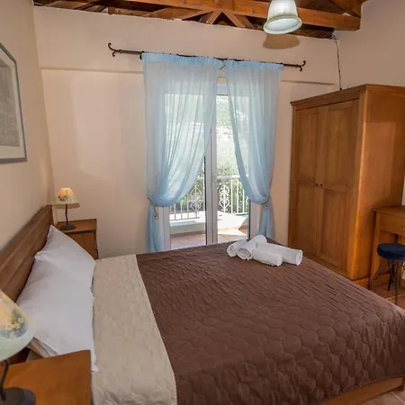 Vasilikos -green Poros Village