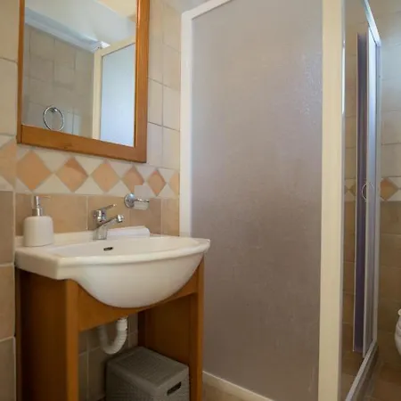 Vasilikos -green Poros Village Willa *