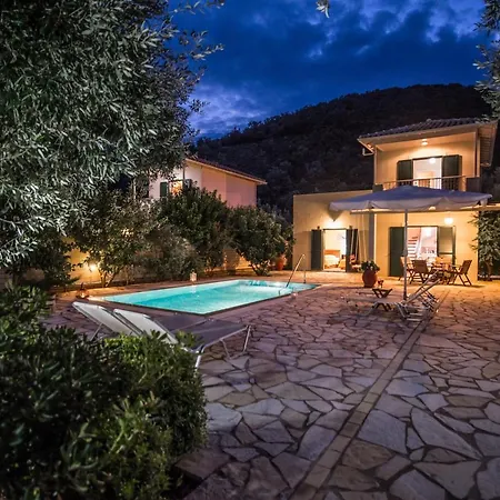 Vasilikos -green Poros Village *