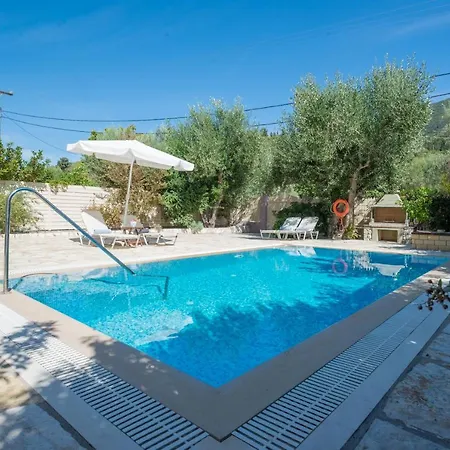 Vasilikos -green Poros Village