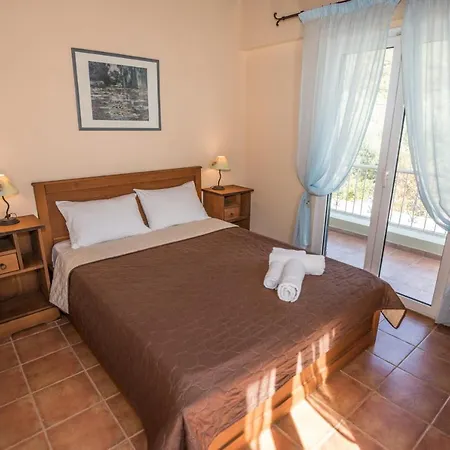 Vasilikos -green Poros Village Willa *