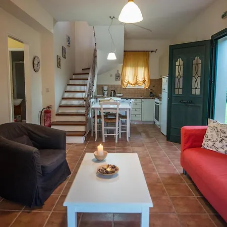 Vasilikos -green Poros Village Willa