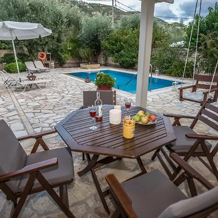 Vasilikos -green Poros Village Mikros Gialos